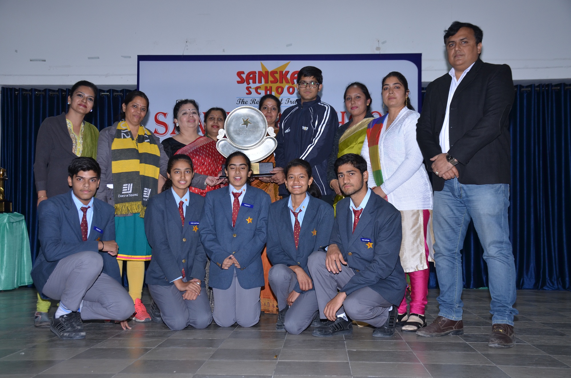 Annual Prize Distribution Function celebrated at Sanskar School